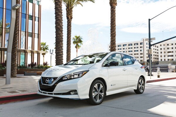Best electric top car under 25k